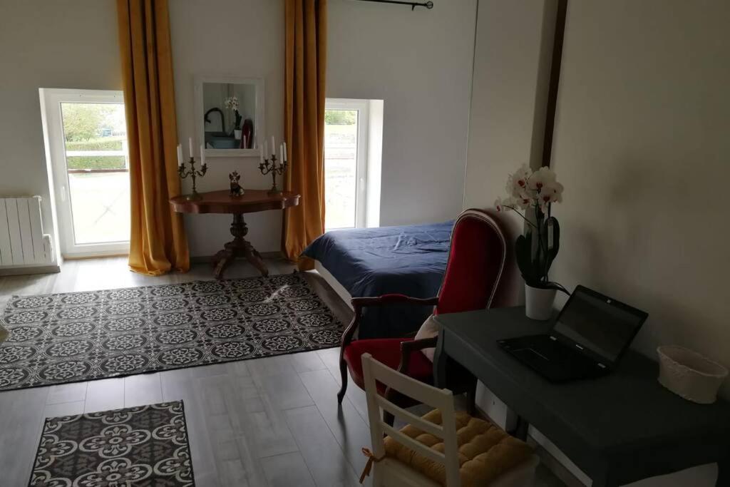 Les Ecuries Du Chateau Commes Bagian luar foto